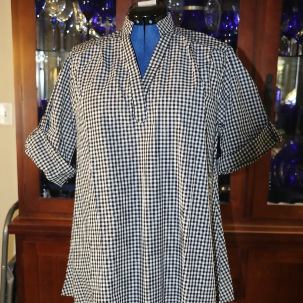 Women's Black & White Checkered Top- No Label